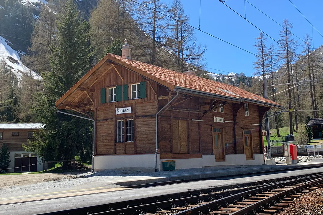 Albulatunnel Bahnhof Spinas | Bever
