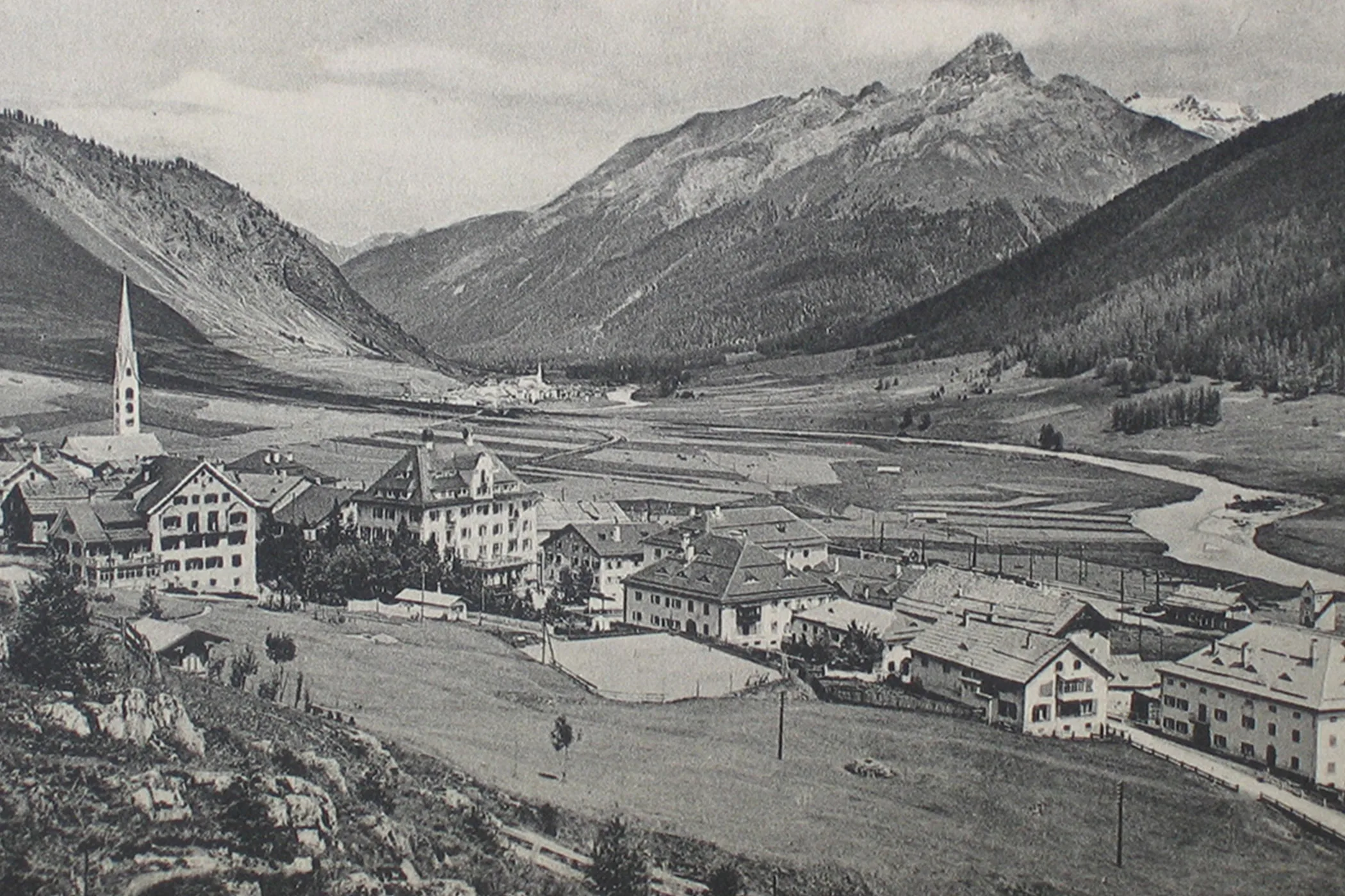 Hartmann – architektonischer Reigen | Zuoz