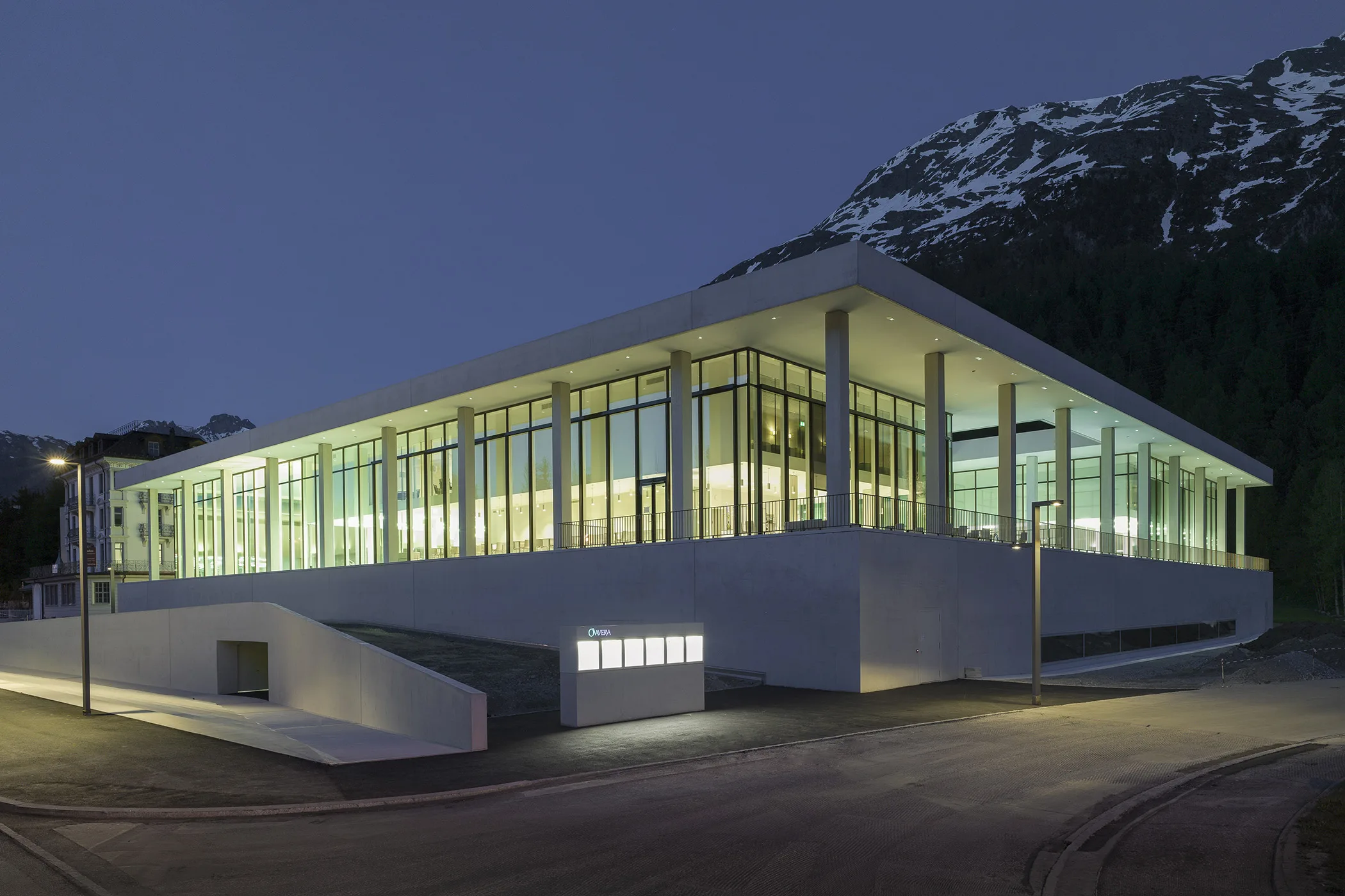 Hallenbad, Spa & Sportzentrum Ovaverva | St. Moritz